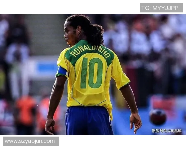 足球场最伟大的球星是谁？